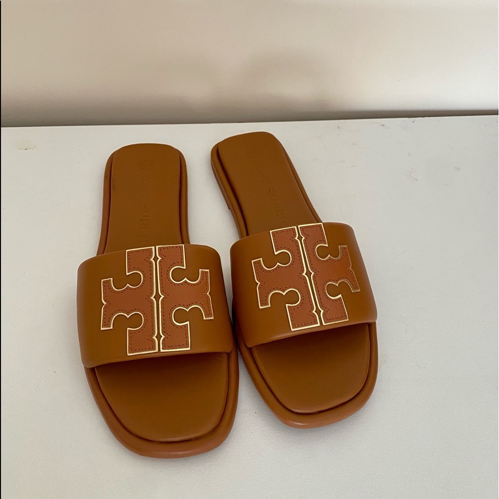 Brand new Tory Burch slide. Purchased from Nordstrom.